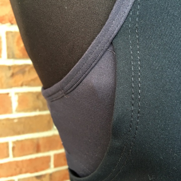 NWT Black/Gray Fabletics Workout Shirt SzSM - Picture 4 of 7